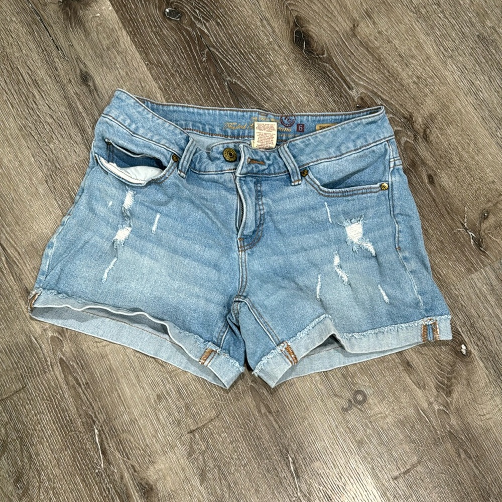 Faded Glory short for women